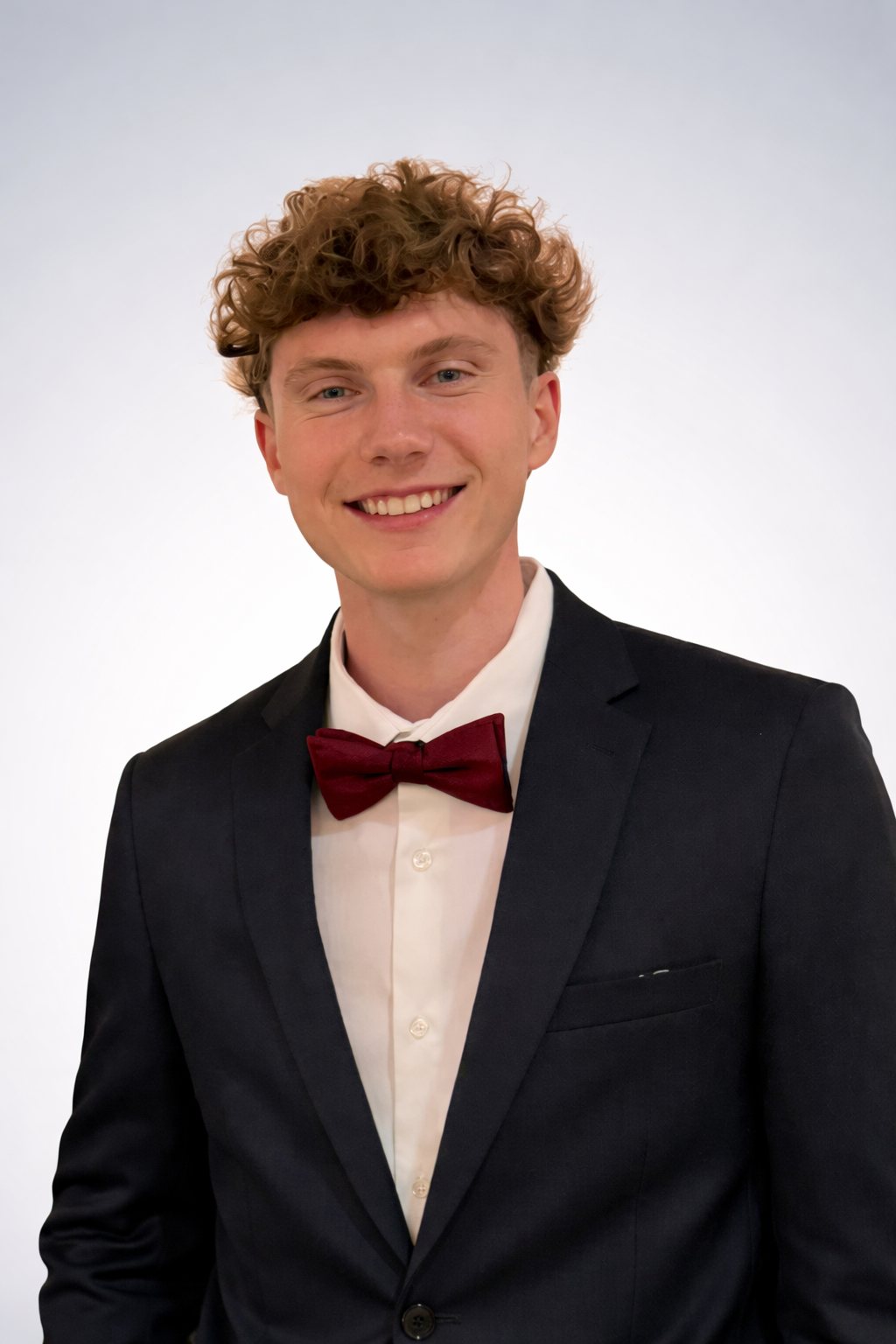 Colin Haluska headshot